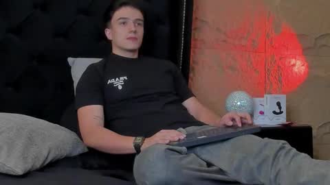 Aslan  online show from 04/04/26, 03:38