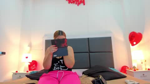  Aslhyn  online show from 02/20/25, 01:19