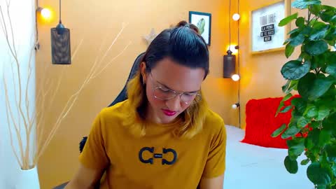 ASLY online show from 09/19/25, 12:06