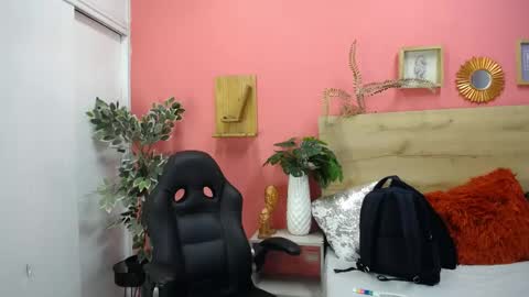 ASLY online show from 04/14/26, 09:48