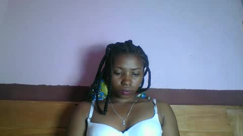 asmiraa online show from 04/18/26, 08:09