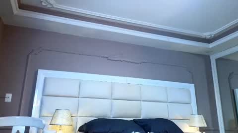 Snapshot of asmodeo_cox chatting on 12/13/24, 02:54 Asmodeo  -   online show from 12/13/24, 02:54