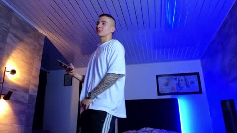 Snapshot of asmodeo_cox chatting on 01/17/25, 05:11 Asmodeo  -   online show from 01/17/25, 05:11