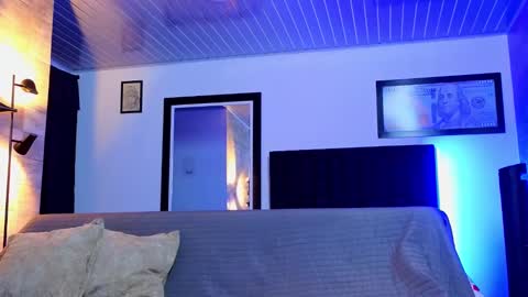 Snapshot of asmodeo_cox chatting on 02/17/25, 01:47 Asmodeo  -   online show from 02/17/25, 01:47