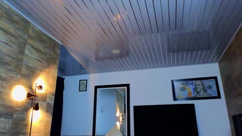 Snapshot of asmodeo_cox chatting on 03/04/25, 09:43 Asmodeo  -   online show from 03/04/25, 09:43