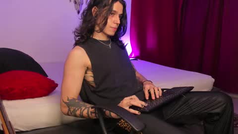 asmodeuszz online show from 02/15/25, 06:55