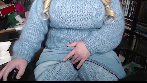 Aspen Vale online show from 02/10/25, 02:48