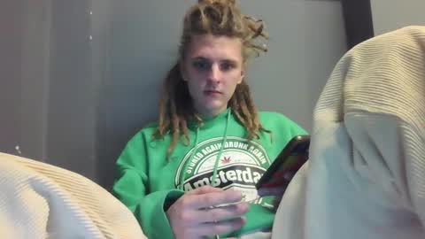 Snapshot of asphalt_surfer chatting on 09/24/25, 03:26 asphalt surfer online show from 09/24/25, 03:26