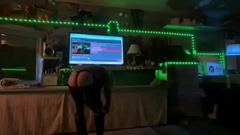 SIR WILLIAM online show from 11/23/25, 08:25