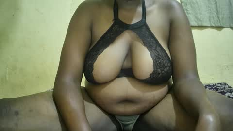 Snapshot of assbaby5 chatting on 09/29/25, 12:43 assbaby5 online show from 09/29/25, 12:43