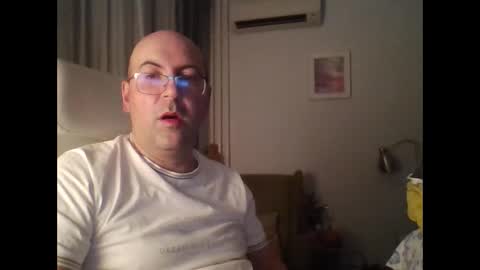 assbitch189 online show from 01/17/25, 11:07