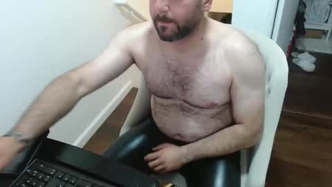 latex online show from 02/12/26, 03:23