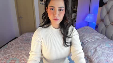 Snapshot of asshley__ chatting on 12/26/24, 05:15 Ashley online show from 12/26/24, 05:15