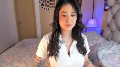 Snapshot of asshley__ chatting on 01/17/25, 02:08 Ashley online show from 01/17/25, 02:08