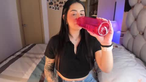 Snapshot of asshley__ chatting on 03/01/25, 04:04 Ashley online show from 03/01/25, 04:04