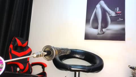 Snapshot of assiology11 chatting on 01/26/25, 07:42 Assiology online show from 01/26/25, 07:42