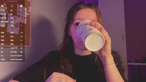 Camilla 3 online show from 12/05/25, 10:57