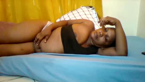 Snapshot of assqueen4 chatting on 03/10/25, 08:59 FLORAH DANIEL online show from 03/10/25, 08:59