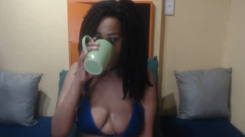 Snapshot of assseductress43 chatting on 07/26/26, 07:15 assseductress43 online show from 07/26/26, 07:15