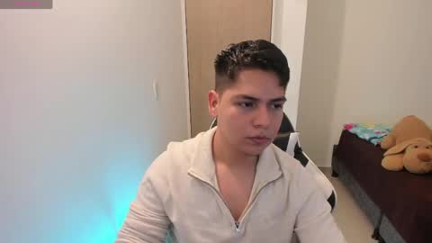 Asta Kuno online show from 04/25/26, 06:38