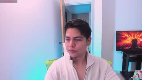 Asta Kuno online show from 05/24/26, 08:52