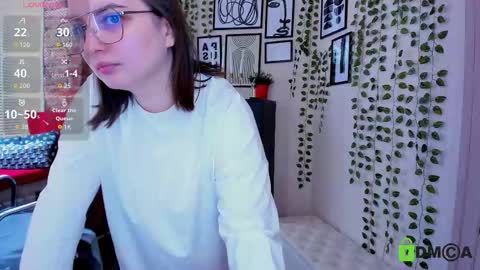 astarte_aste online show from 03/13/26, 11:06