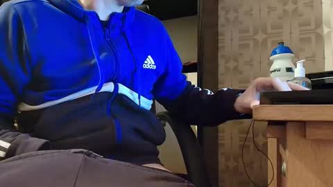 Snapshot of asterion51 chatting on 12/22/25, 07:11 asterion51 online show from 12/22/25, 07:11