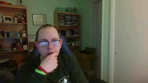 Andrew or Smiley Read the message in bold above the bio design for info on the situation. online show from 03/07/26, 03:03