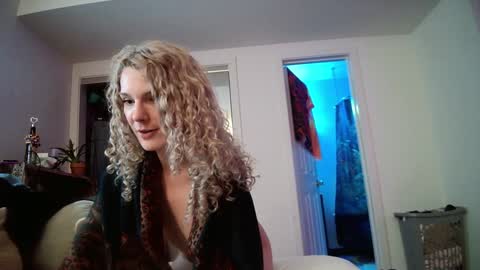 AstoriaLove online show from 01/15/25, 05:40