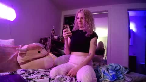 AstoriaLove online show from 02/15/25, 02:58