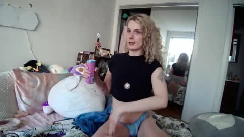 AstoriaLove online show from 03/12/25, 09:13