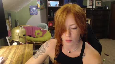 Snapshot of astraeasiren chatting on 09/11/25, 02:44 AstraeaSiren online show from 09/11/25, 02:44