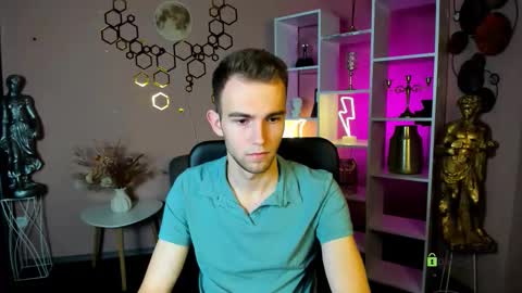 astren online show from 12/20/25, 08:16