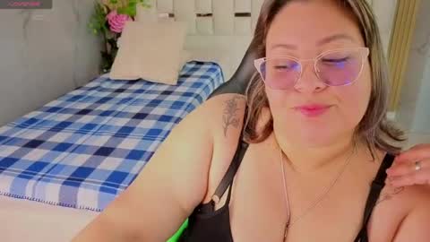 astrid1_s online show from 06/06/26, 03:11