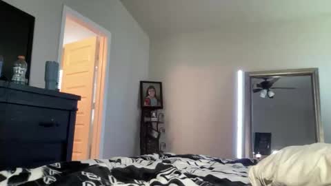 Snapshot of astro_n_tatiana chatting on 11/06/25, 09:26 astro_n_tatiana online show from 11/06/25, 09:26