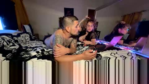 Snapshot of astro_n_tatiana chatting on 11/08/25, 04:12 astro_n_tatiana online show from 11/08/25, 04:12