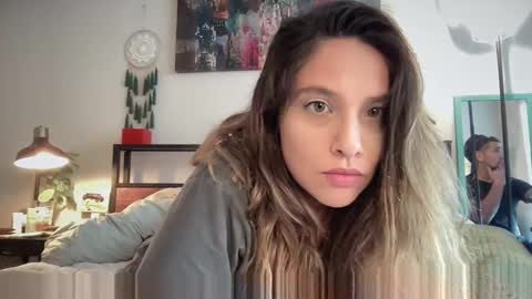 Snapshot of astro_n_tatiana chatting on 11/17/25, 04:46 astro_n_tatiana online show from 11/17/25, 04:46