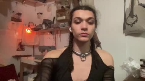 Snapshot of astrodoll chatting on 01/11/26, 05:12 Astro Doll online show from 01/11/26, 05:12