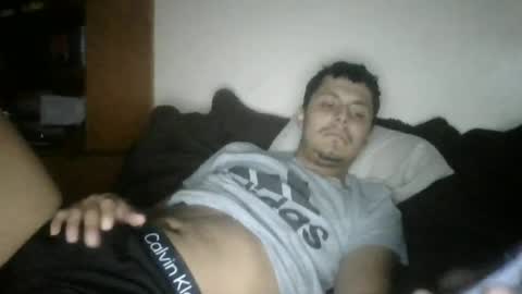 Snapshot of astroluis22mi chatting on 06/22/26, 05:37 astroluis22mi online show from 06/22/26, 05:37
