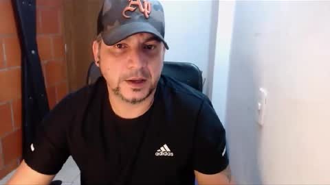 Snapshot of astton_nick chatting on 02/19/25, 06:44 Nick Astton online show from 02/19/25, 06:44