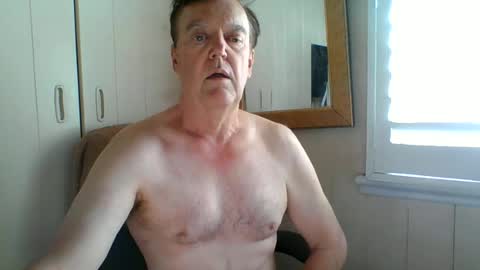 Snapshot of astute008 chatting on 06/14/26, 11:29 astute008 online show from 06/14/26, 11:29