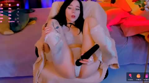Snapshot of asuka_miu chatting on 07/08/26, 10:25 Asuka online show from 07/08/26, 10:25