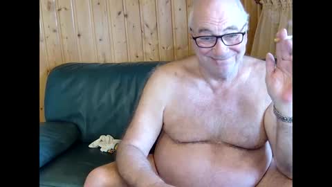 asusandy online show from 02/13/25, 11:28