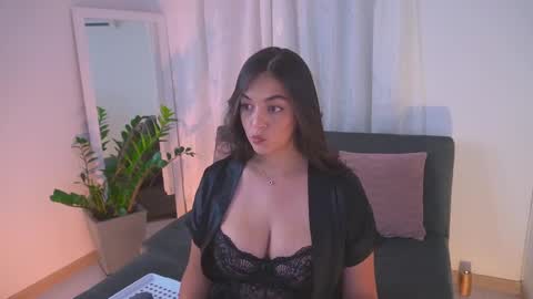 atena676 online show from 09/13/25, 01:49