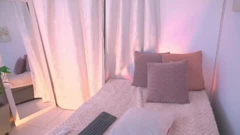 Snapshot of atena676 chatting on 05/07/26, 12:16 atena676 online show from 05/07/26, 12:16