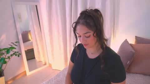Snapshot of atena676 chatting on 06/05/26, 02:07 atena676 online show from 06/05/26, 02:07