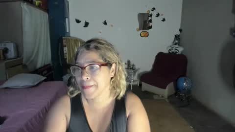 Snapshot of atenea412929 chatting on 11/07/25, 09:48 atenea412929 online show from 11/07/25, 09:48