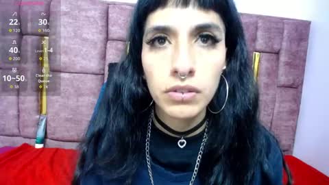 Snapshot of atenea_420 chatting on 05/01/26, 12:32 COLOMBIA online show from 05/01/26, 12:32