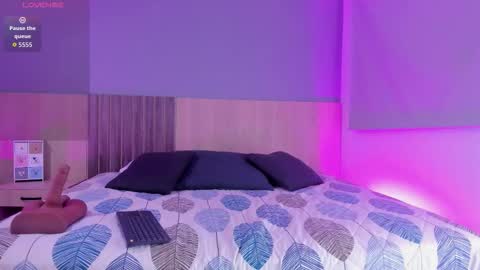 Atenea online show from 12/17/25, 11:49