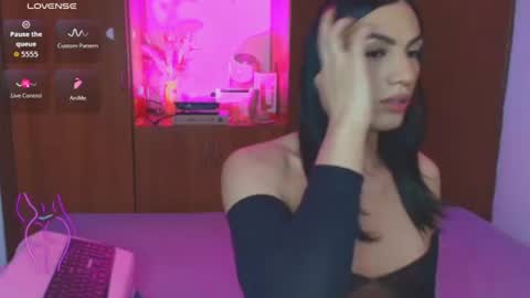 Snapshot of atenea_fit chatting on 07/14/26, 06:18 atenea_fit online show from 07/14/26, 06:18
